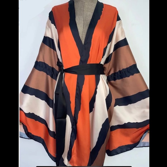 Kimono /dress- one sz fits most sm-3X - Picture 3 of 14